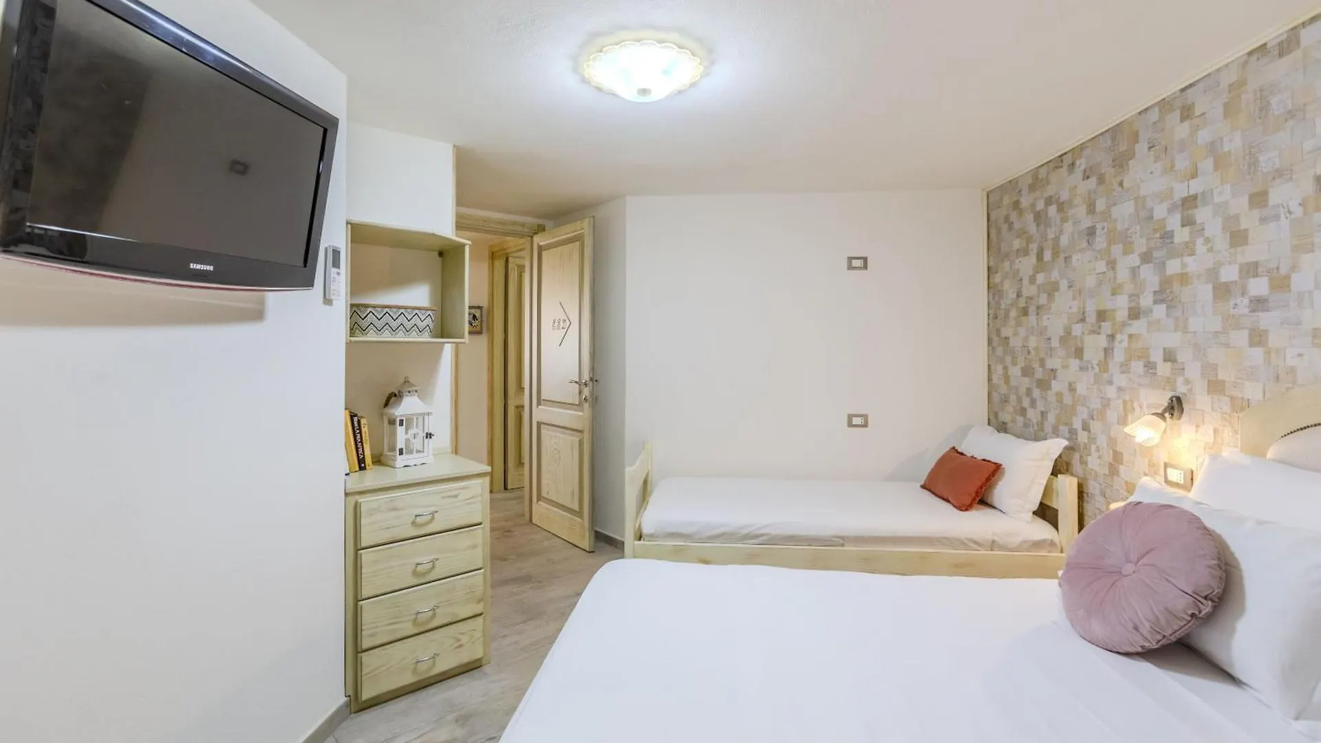 Villa Rachele 2 Private Pools Porto Pino 0*,  Italien